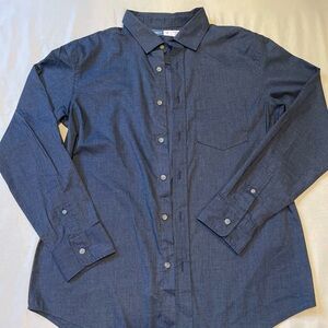 Old Navy Men's Blue Button-Up Shirt